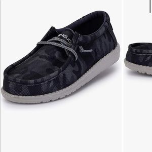 Boys youth hey dudes